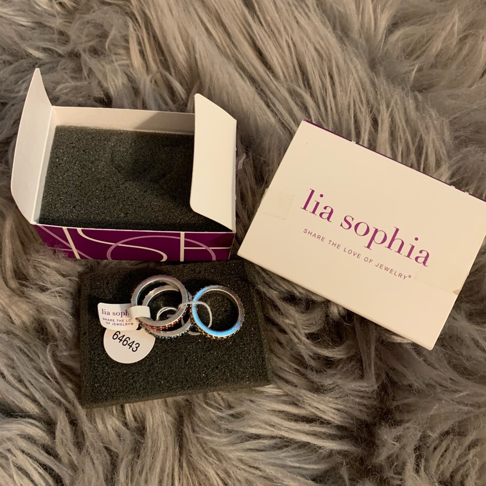 Lia Sophia ring set